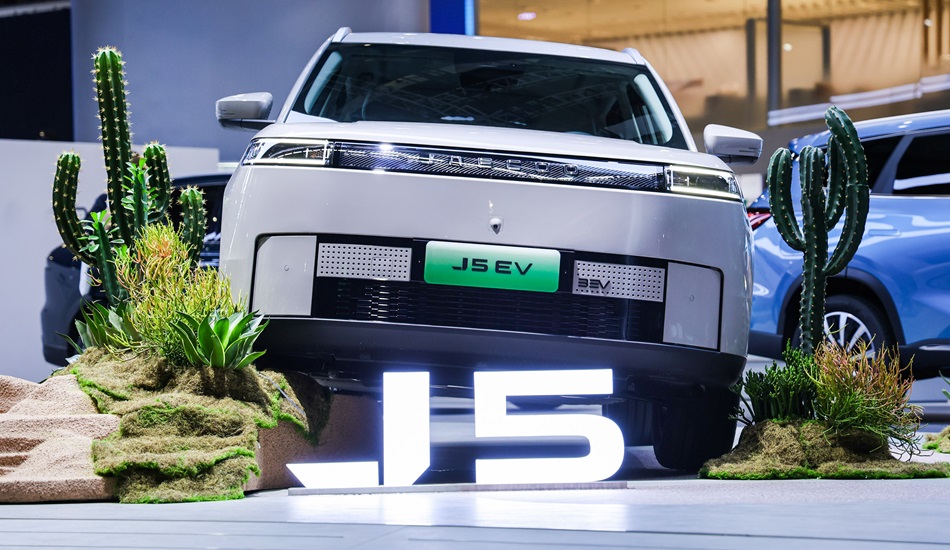 JAECOO, İlk Yüzde 100 Elektrikli SUV’u JAECOO 5 BEV’i Şangay’da Tanıttı!