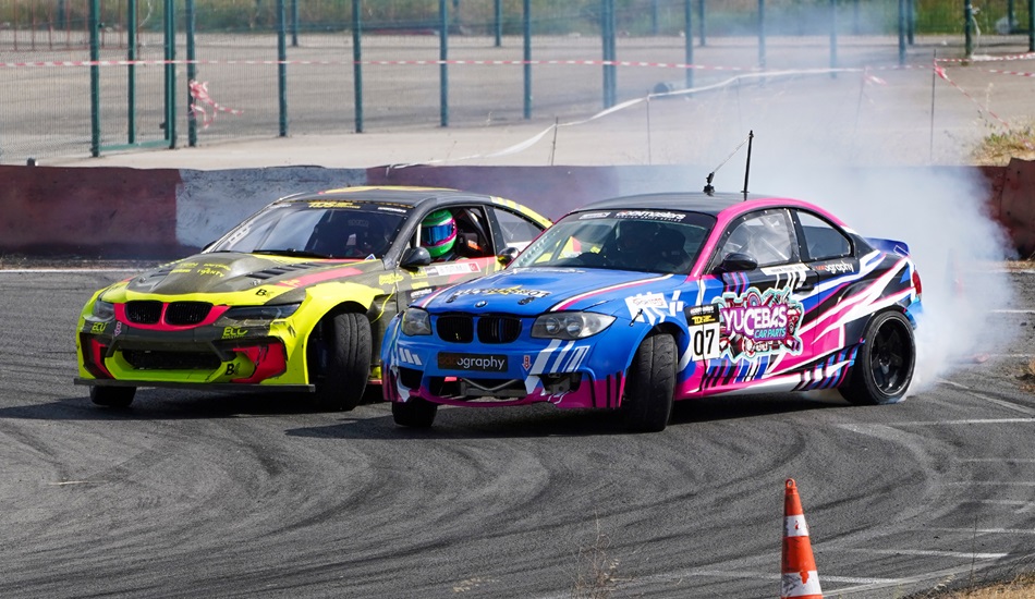 Kapı Kapıya Mücadele Nefes Kesti