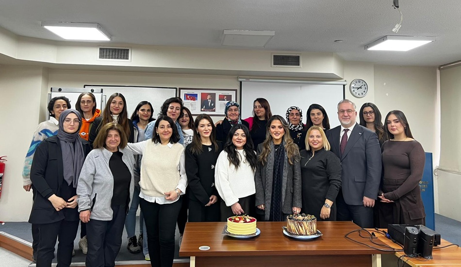 UND’nin Kadın TIR Sürücü Adayları Mezun Oldu!