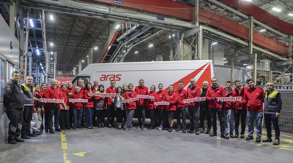 Aras Kargo’da “Kırmızı Kahramanlar” Sahada: İdari Kadro ve Yönetim, Kampanya Döneminde Operasyonla Omuz Omuza