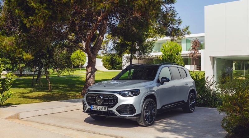 Yeni Elektrikli GLB şimdi Türkiye’de