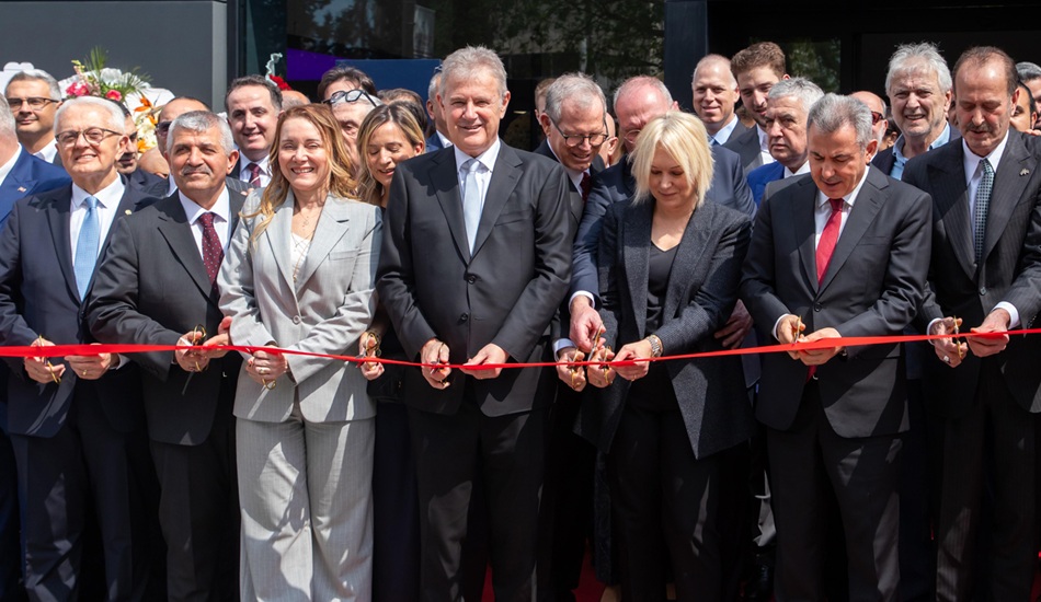 Novamer Otomotiv Seçkin Bir Davetli Topluluğunun Katılımıyla Açıldı!