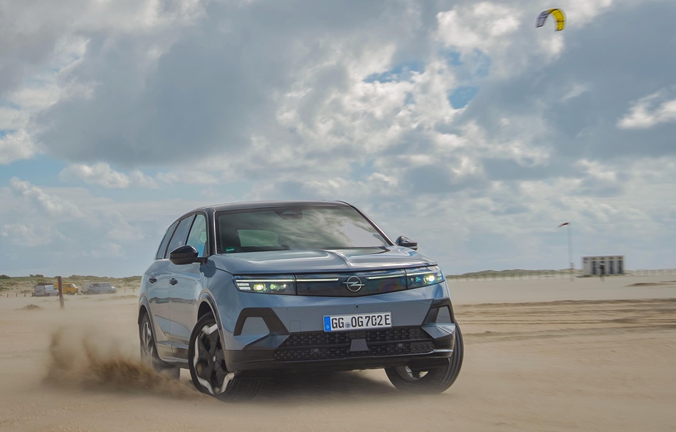 Yeni Opel Grandland Elektrik AWD Akıllı 4×4 Türkiye’de!