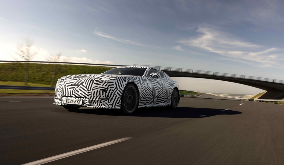 Jaguar, İkonik Mirasını Yeni Nesil Elektrikli GT ile Geleceğe Taşıyor