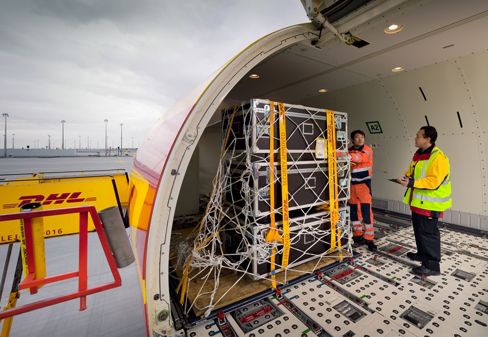 DHL Express⁠, 3.000 kg’a kadar olan gönderiler için yeni “Heavy Weight Express” hizmetiyle küresel portföyünü genişletiyor